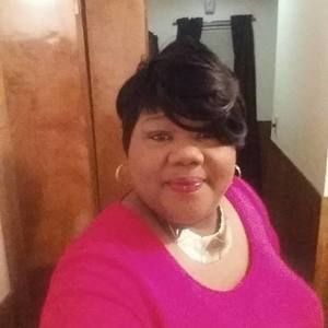 Meet your Posher, Ewonda